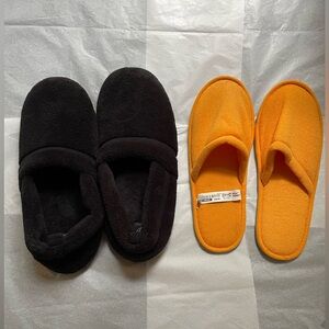 Men’s Slippers: 2 Pair 11-12
🥳5/$12